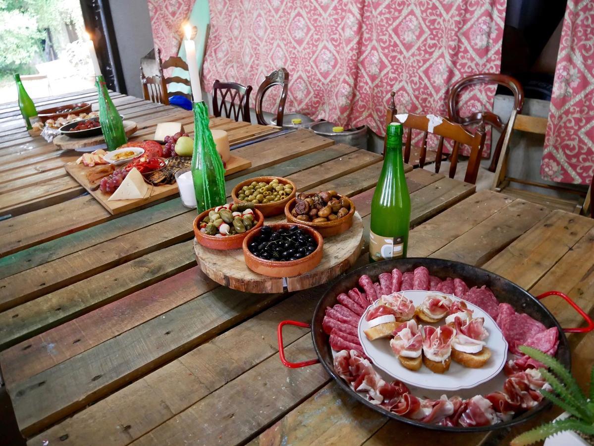 Surf Camp San Sebastian Partyhostel Aia Dış mekan fotoğraf