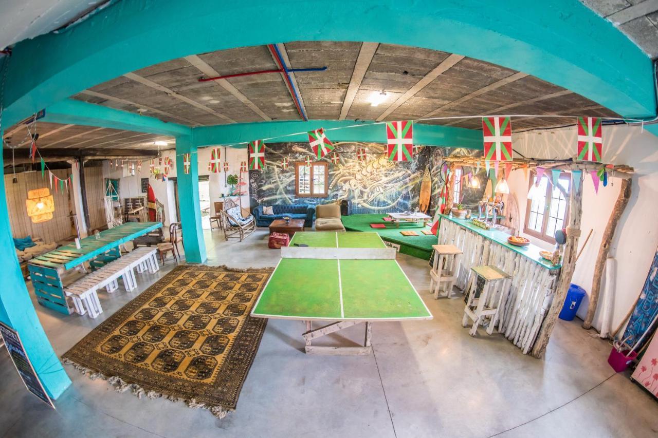 Surf Camp San Sebastian Partyhostel Aia Dış mekan fotoğraf