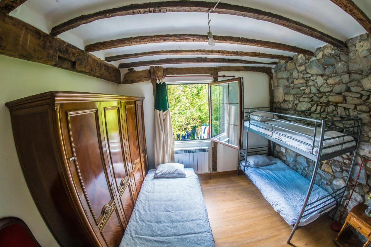Surf Camp San Sebastian Partyhostel Aia Dış mekan fotoğraf
