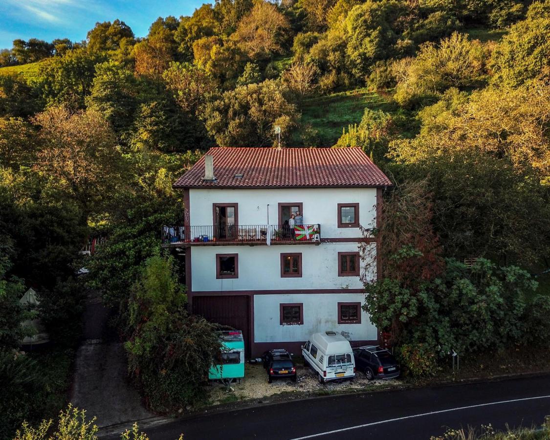 Surf Camp San Sebastian Partyhostel Aia Dış mekan fotoğraf